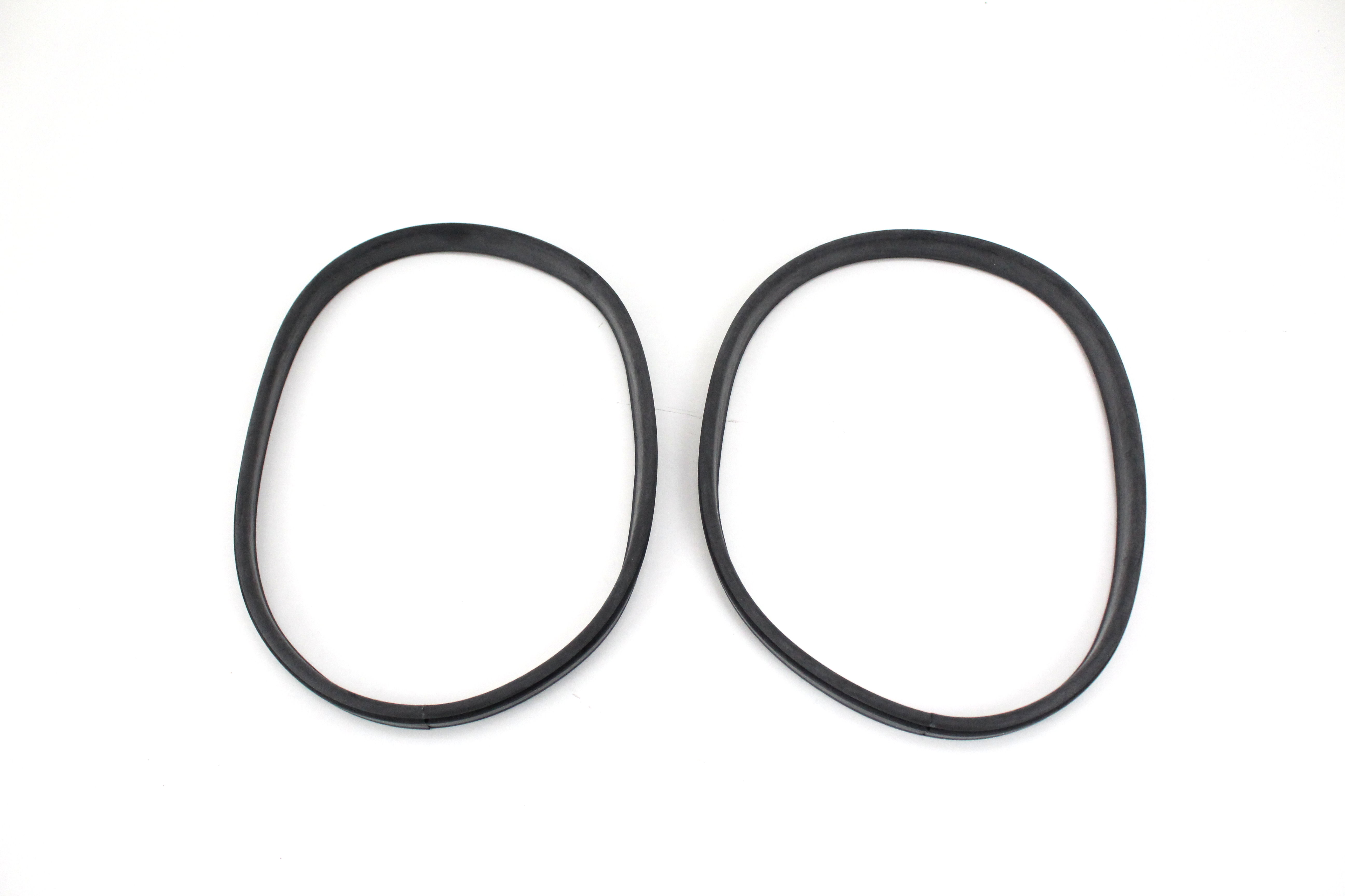 2 Stück Dichtung für Schlussleuchte innen links + rechts