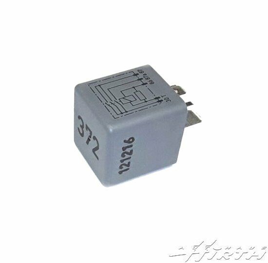 Kraftstoffpumpenrelais Relais Pumpe 372 Original VW Audi Skoda 4D0951253